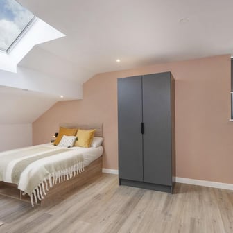 Sky Light Plus Studio - Image 3