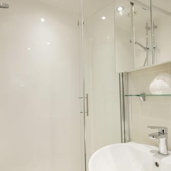 Top Floor Classic Studio - Image 5