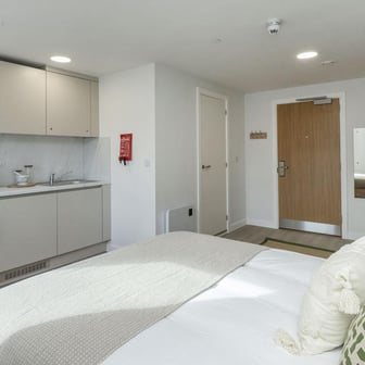 Classic Plus Studio - Image 2