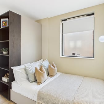 Excellent Plus - Image 1