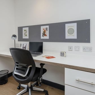 8 Bed Premium En-suite - Image 2