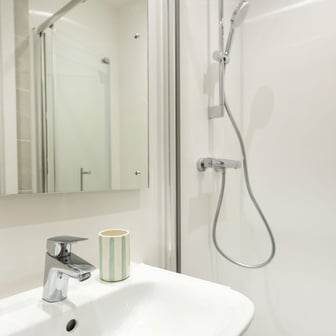 Luxury Studio - Image 7