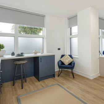 Deluxe Studio - Image 10