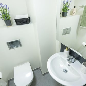 Studio Plus Fourth Floor - Image 4