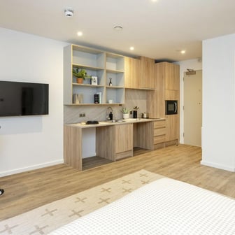 Superior Adaptable Studio Floors 1-5 - Image 4