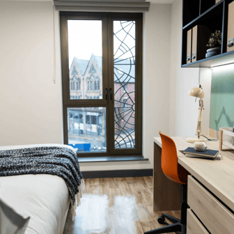 Deluxe Ensuite - Image 8