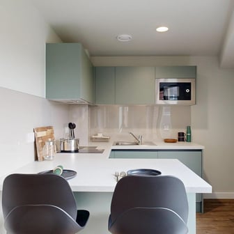 Deluxe Studio - Image 2