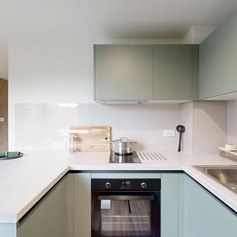 Deluxe Studio - Image 5