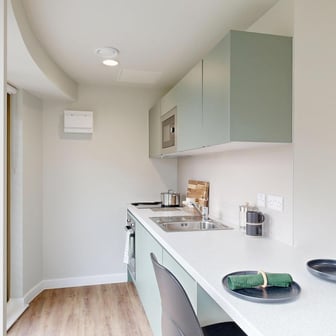 Premium Plus Studio - Image 4