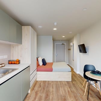 Classic Plus Studio - Image 1