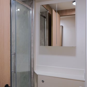 Luxury Plus - Image 6