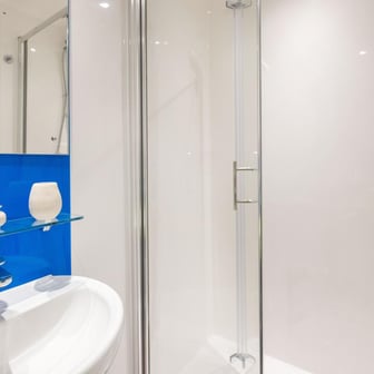 Premium Plus Studio - Image 4