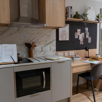 Classic Studio, Standard Floors - Image 6