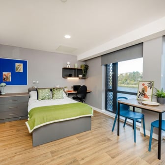 Premium Riverview Studio - Image 1