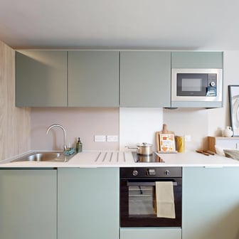 Deluxe Studio Lite - Image 1