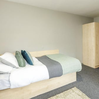 Premium Ensuite - Image 2