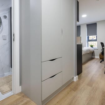 Premium Plus Accessible Studio - Image 6