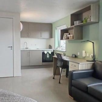 Premium Plus Studio - Image 3