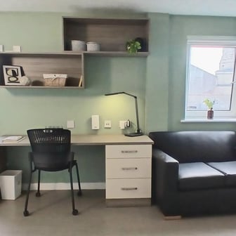 Premium Plus Studio - Image 2