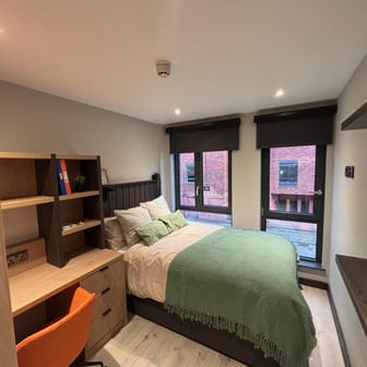 Modern Classic Ensuite - Image 1