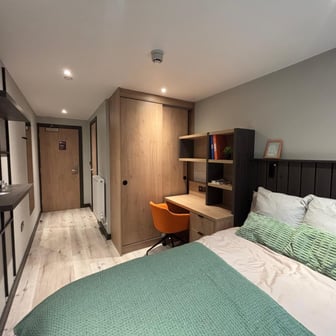 Modern Classic Ensuite - Image 2