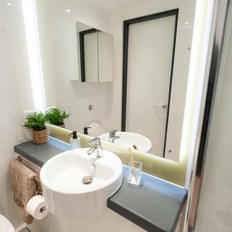 Silver Plus En Suite - Image 4
