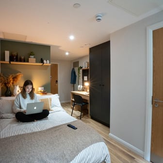 Premium Ensuite, Standard Floors - Image 2