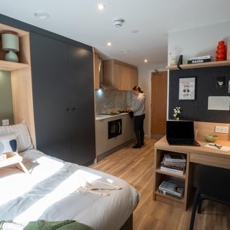 Premium Studio Plus, Standard Floors - Image 2