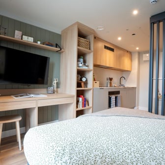 Premium Studio, Upper Tower - Image 5