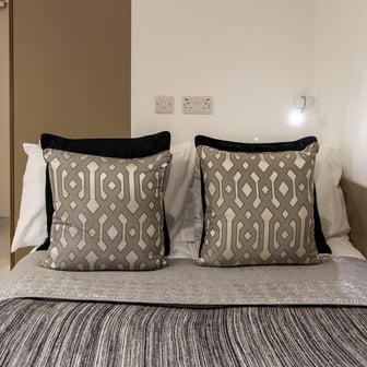 Classic Ensuite - Image 2