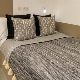 Classic Ensuite - Image 10