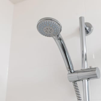 One Bed Apartment - Image 6