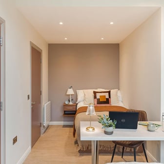 Deluxe Bay Studio - Image 2