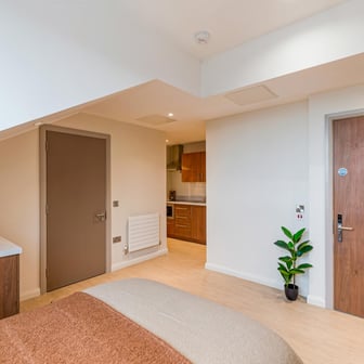 Premium Plus Studio - Image 3