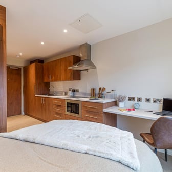 Classic Plus Studio - Image 4