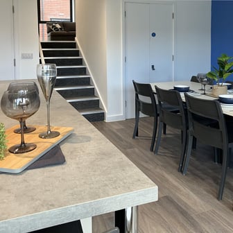 Premium Townhouse Ensuite - Image 6