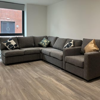 Premium Townhouse Ensuite - Image 7