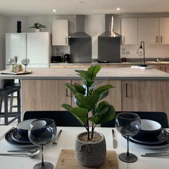 Premium Townhouse Ensuite - Image 8