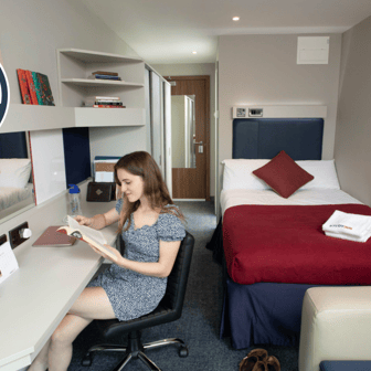 En-suite diamond apartment