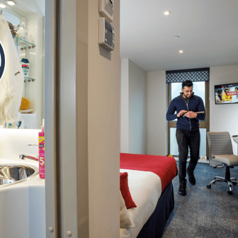 Sapphire Plus en-suite apartment