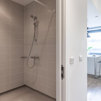 Deluxe Studio - Image 15