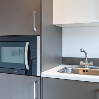 Deluxe Studio - Image 10