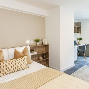 Deluxe Single Ensuite - Image 5