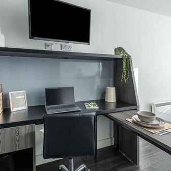 Studio Plus - Image 2