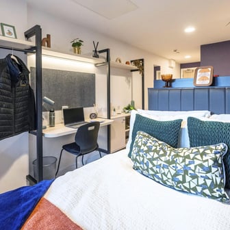 Premium Plus Studio - Image 1