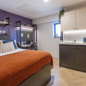 Platinum Studio - Image 1