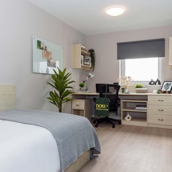 Silver En Suite - Image 3