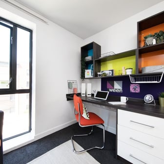 Gold En Suite - Image 2