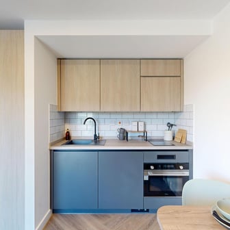 Deluxe Studio - Image 5