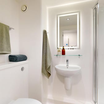 Classic Ensuite - Image 5